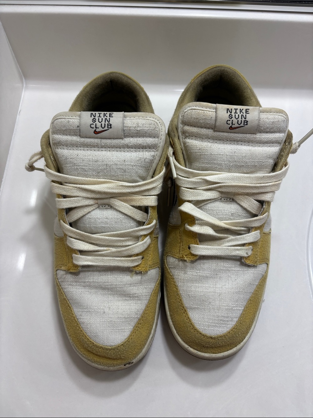 Nike Sun Club Men's White and Tan Low-Top Sneakers with box